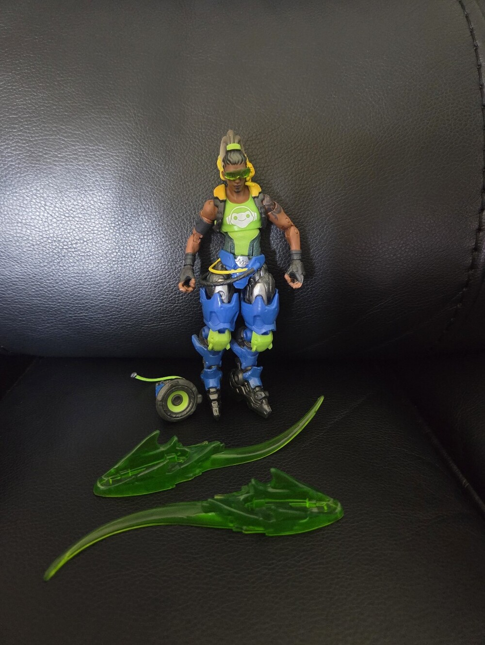 Hasbro Overwatch Ultimates Series 6-inch Scale Lucio Action Figure